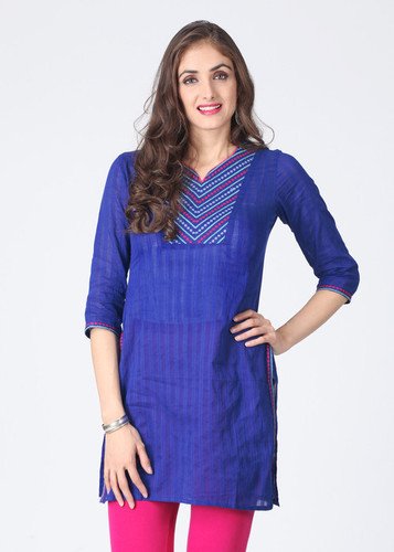 embroidered-long-kurta-500x500